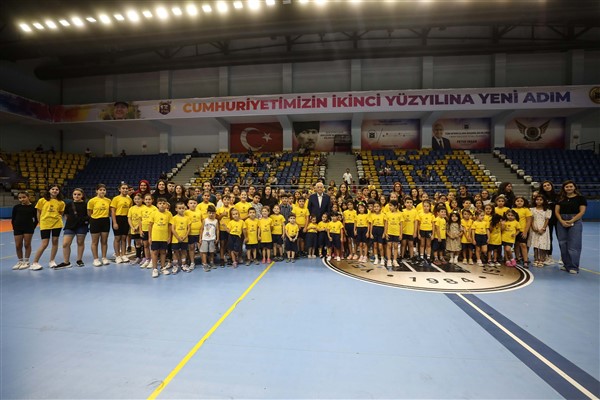 Yenimahalleli çocuklar yaz okulunu tamamladı