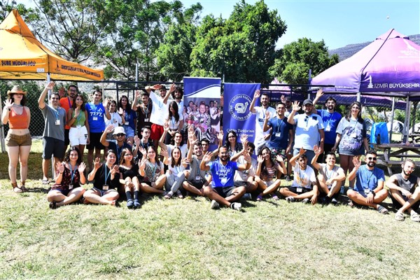 Çağdaş Gençlik İzmir Kampı ikinci kez gençleri ağırladı