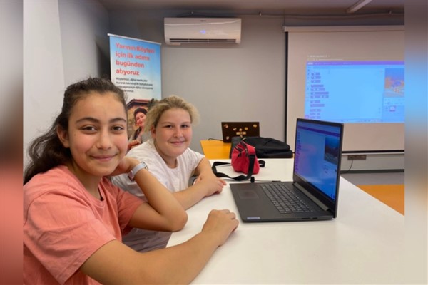 “Yarının Köyleri” ile yaz aylarında 300’ü aşkın kadın, çocuk ve genç geleceğe hazırlandı