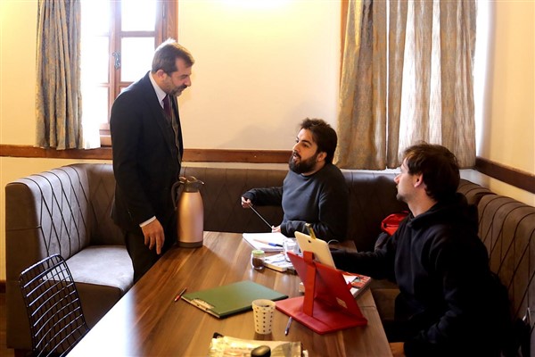 Gürsu Belediyesinden üniversiteli gençlere destek