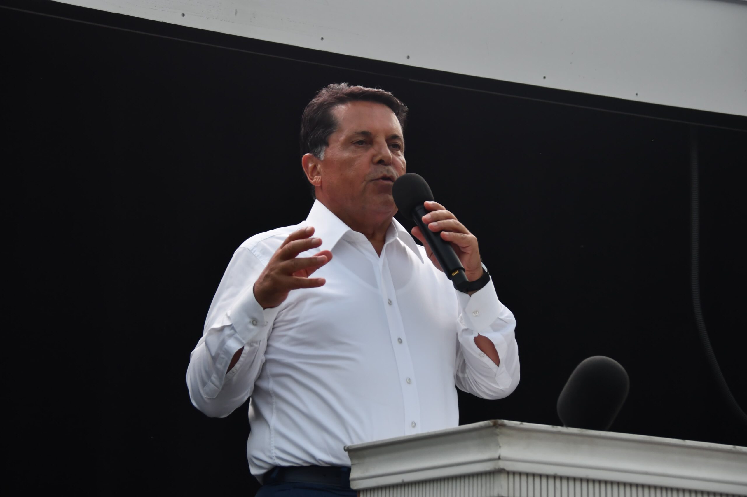 Başkan Özer: Türkiye’de bir rekora imza atarak 77 bin ton asfalt döktük