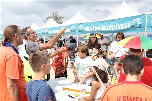 Uçurtmalar “barış” için uçtu