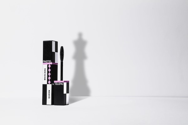 Pastel, yeni Queen maskarasını tanıttı