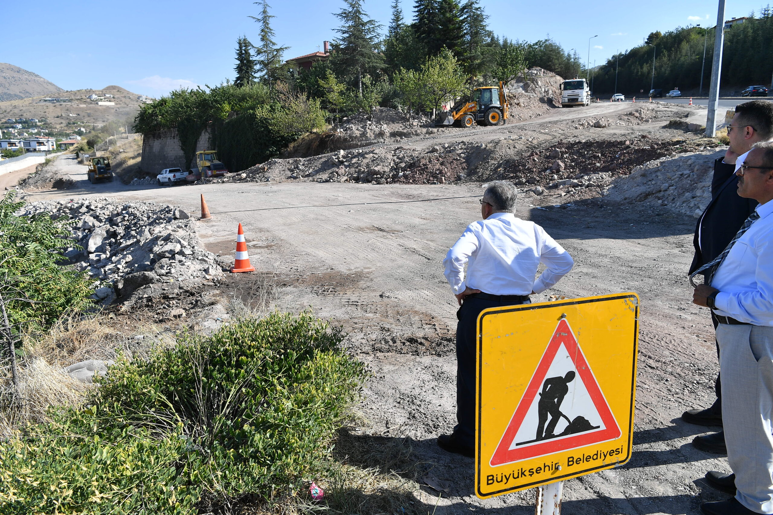 Başkan Büyükkılıç’tan Erenköy Bulvarı-Mehmet Özhaseki Bulvarı bağlantı yollarında inceleme