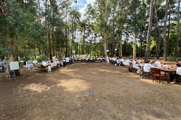Kreş öğrencileri Tıbbi Bitkiler Koleksiyon Bahçesi’nde buluştu