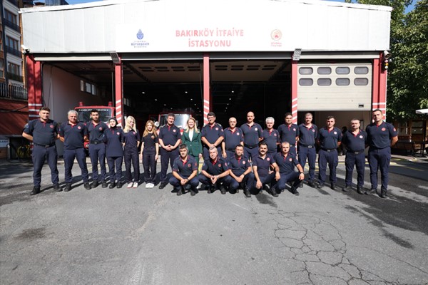 Başkan Ovalıoğlu, İtfaiyecileri ziyaret etti