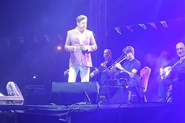 Gökhan Güney, Afyonkarahisar’da sahne aldı