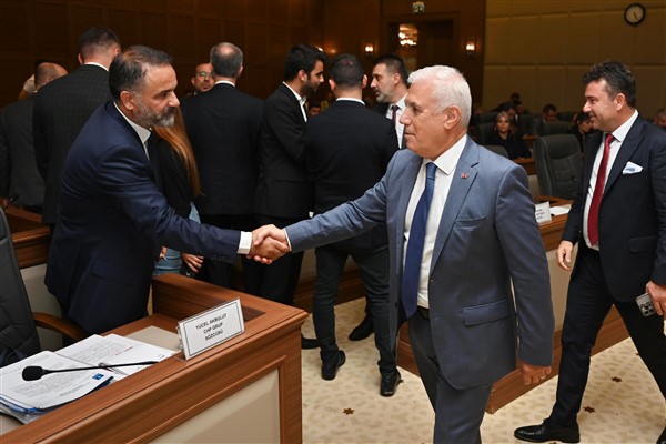 Başkan Bozbey: Büyükşehir hizmetleri vergi borcu bahanesiyle engellenmeye çalışılıyor