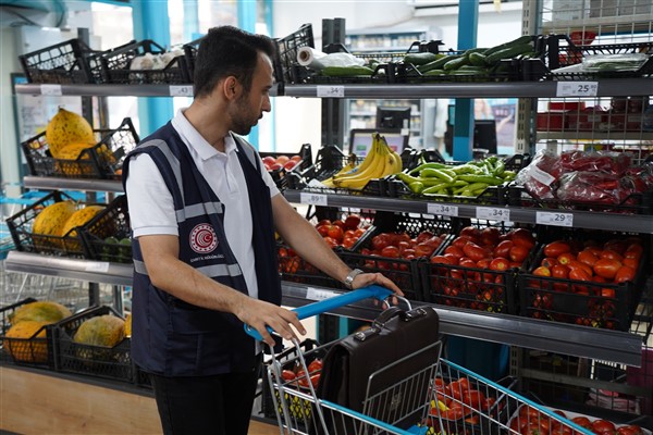 Orhangazi’deki zincir marketlerde denetim yapıldı