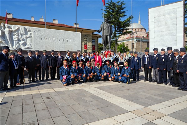 Başkan Ünlüce: Eskişehir halkı kurtuluş sürecinde bir direnç noktası, bir semboldür
