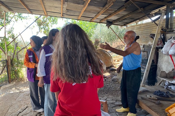Adana’da yangından etkilenen vatandaşlara psikososyal destek