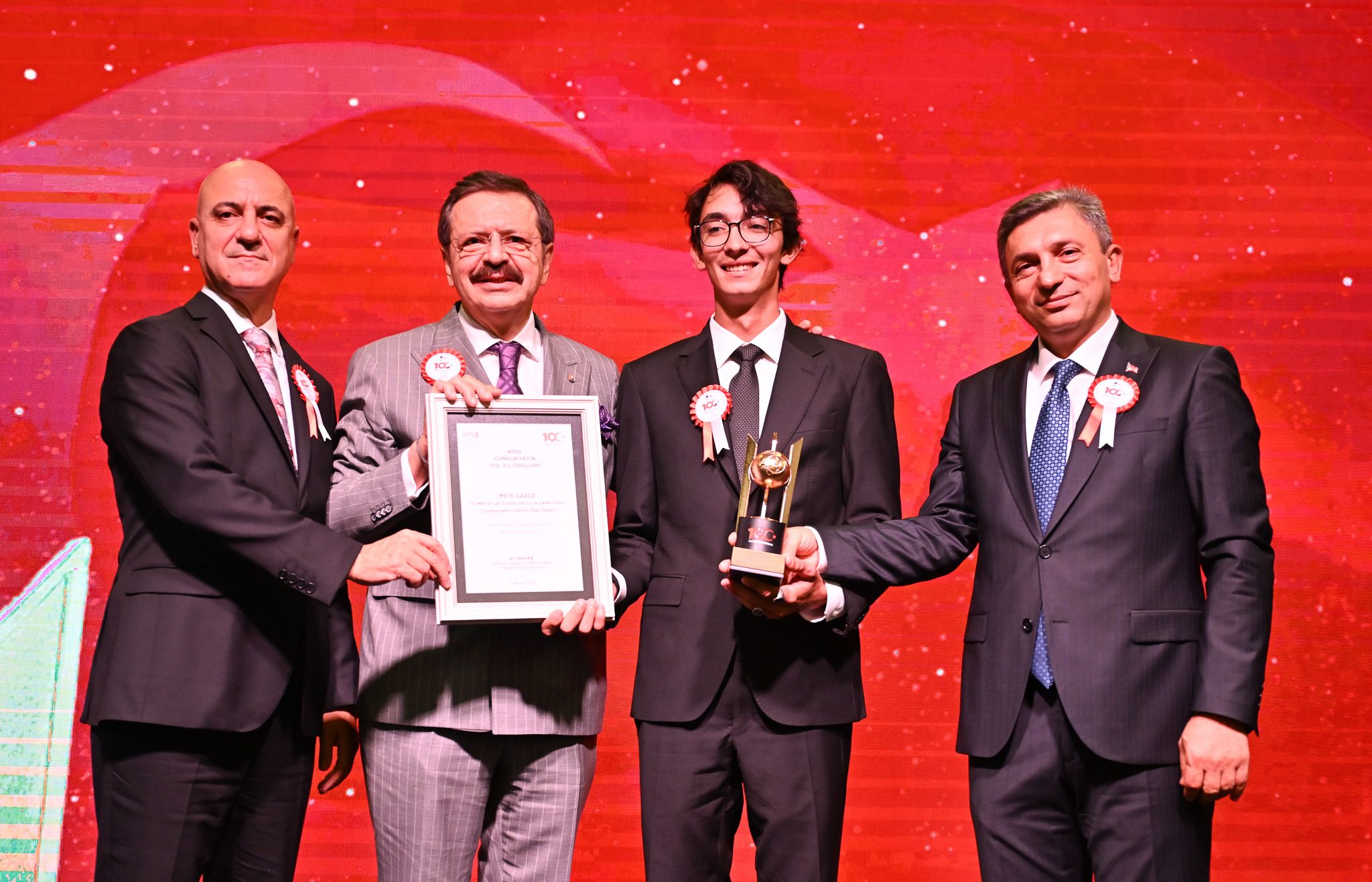 142’DE. Yıl Ödül Töreni Ali Bahar Anısına Düzenleniyor