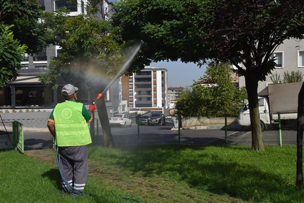 Yıldırım’da ilaçlama çalışmaları devam ediyor
