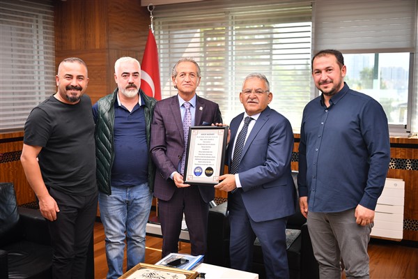 Esnaf ve Sanatkarlar Derneği’nden Başkan Büyükkılıç’a ziyaret