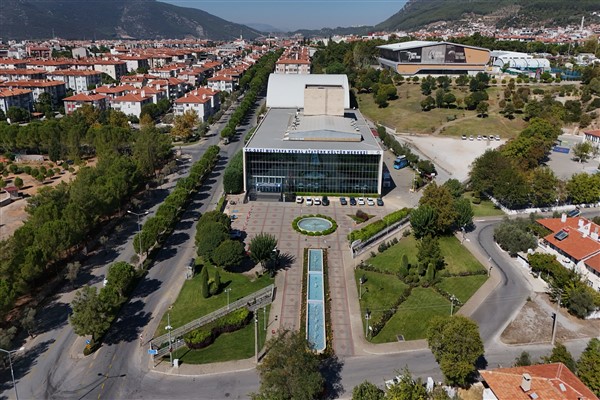 Büyükşehir, ‘Binalarda Enerji Verimliliği Üstün Başarı Belgesi’ aldı