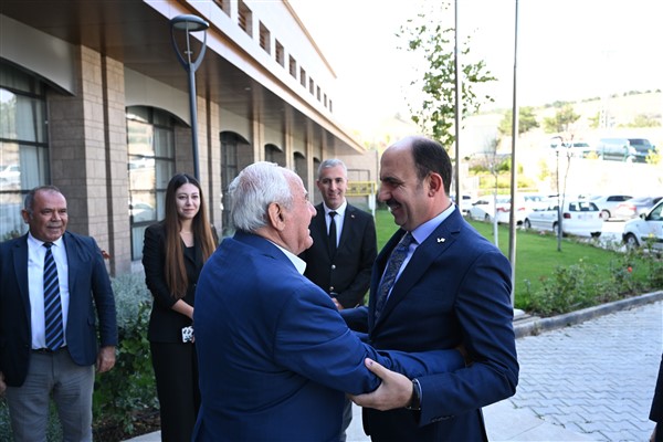 Başkan Altay’dan huzurevi ziyareti