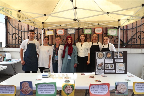 TÜBİTAK 4007 Bağcılar Bilim Şenliği’nde öğrenciler yer fıstığından kahve yaptı