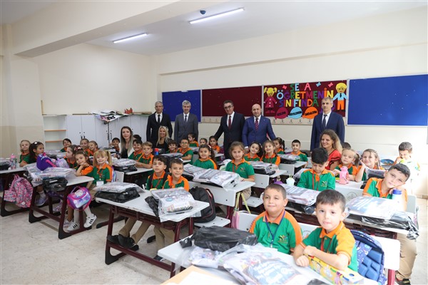 Bayrampaşa Belediyesi’nden eğitime destek