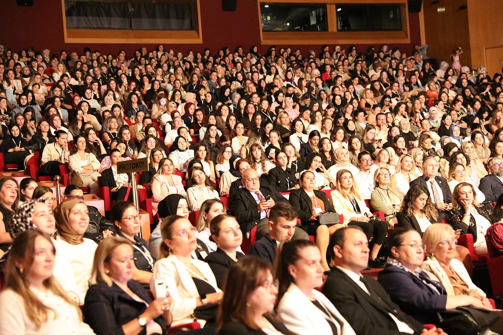 “Yuvamız İstanbul” öğretmenlerine özel eğitim