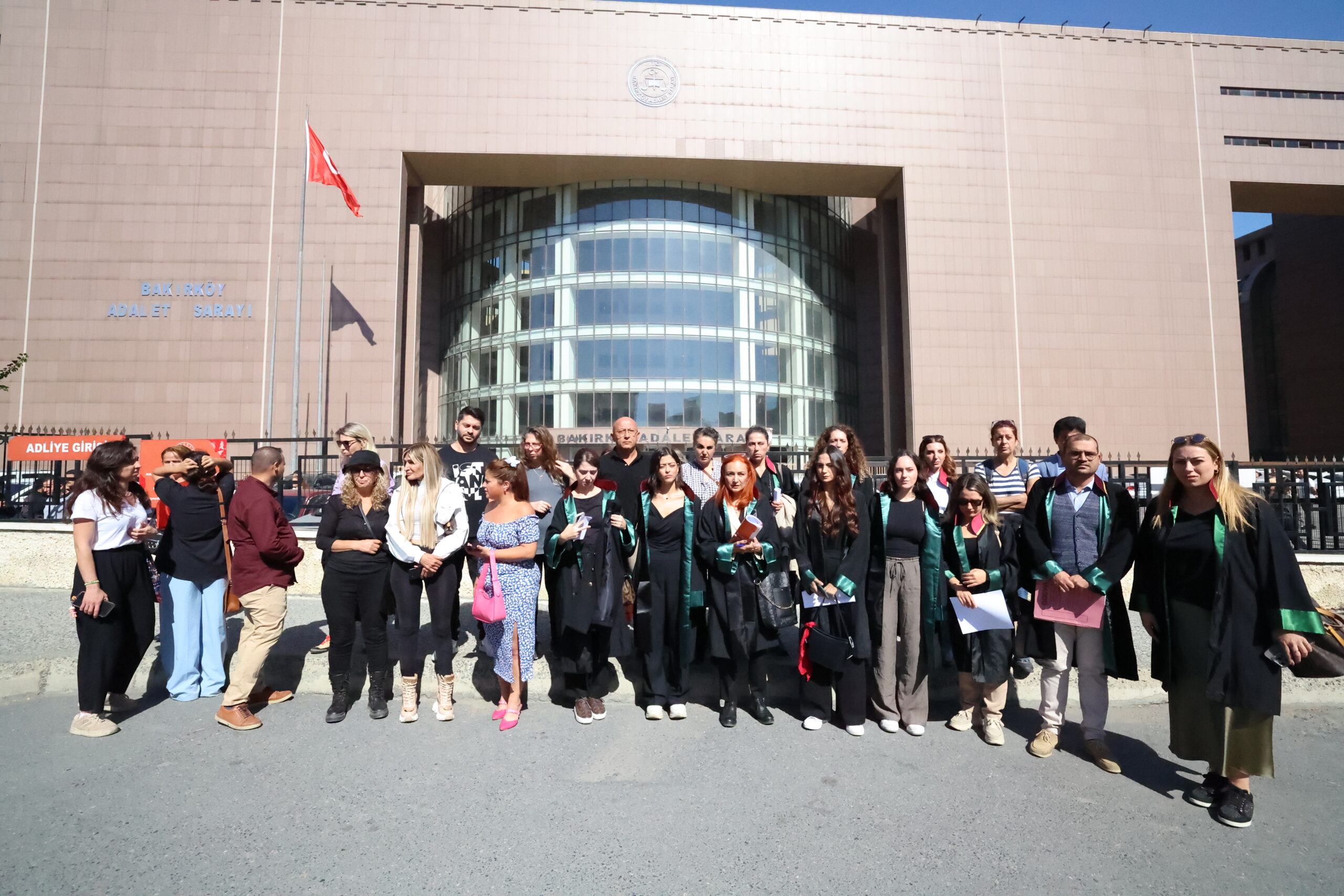 Sokak Hayvanlarını Koruma Günü’nde tahliye oldu