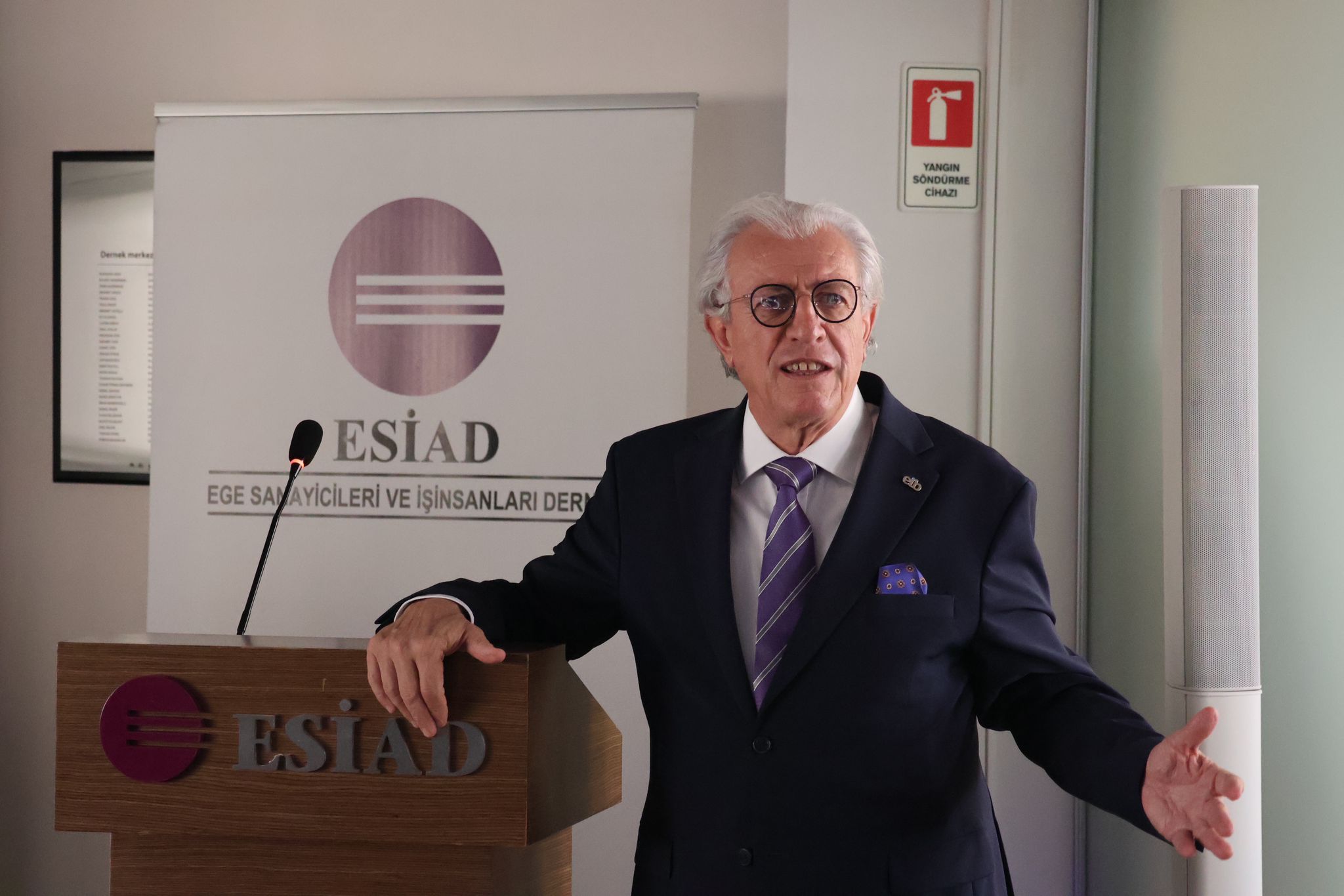 Eskinazi: Yokuş yukarı tekerlek çeviriyoruz