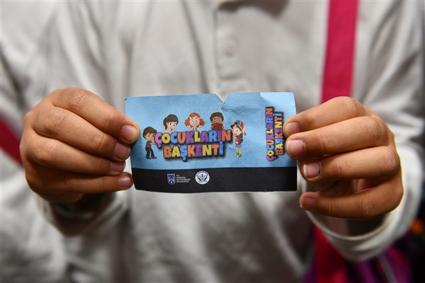 ABB, sosyal yardım alan ailelere bin 100 TL kantin desteği verdi