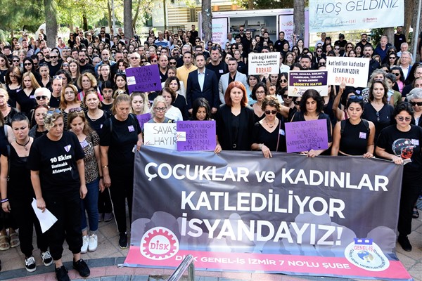 Bornovalı kadınlardan Gar Katliamı’nın yıldönümünde anma