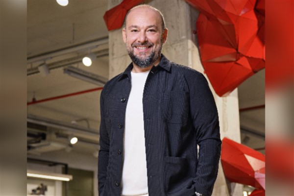 Boyner dönüşümü yepyeni Boyner Online ile devam ediyor