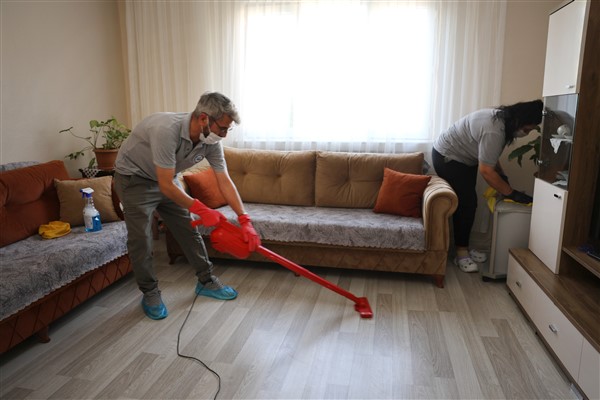 Büyükşehirden “evde temizlik” hizmeti