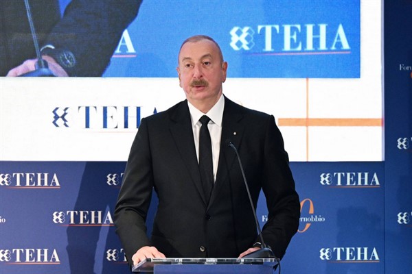 Aliyev’den ABD’de yeni başkan seçilen Donald Trump’a tebrik mesajı