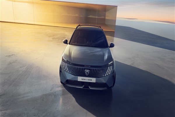 Stellantis, yeni nesil ürünlere geçişte başarılara imza atıyor