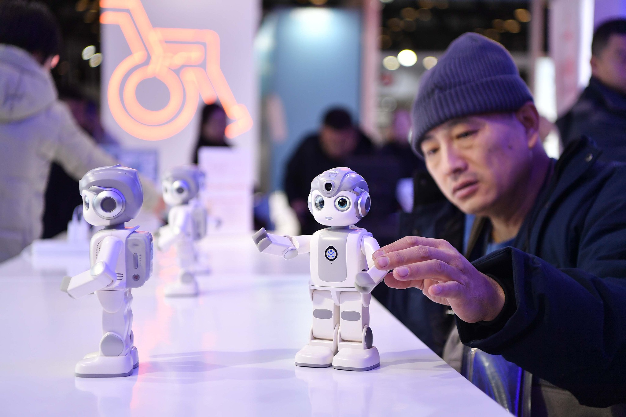 Çin’de üretken yapay zeka ürünleri kullanıcı sayısı 230 milyona ulaştı