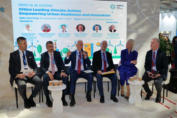 Bozbey, ‘İklim Değişikliğine Önderlik Eden Şehirler’ başlıklı toplantıya katıldı