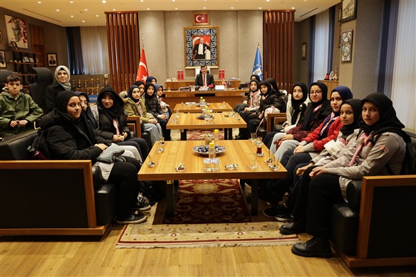 Başkan Kahveci, Kütahya Çocuk Meclisi üyelerini ağırladı