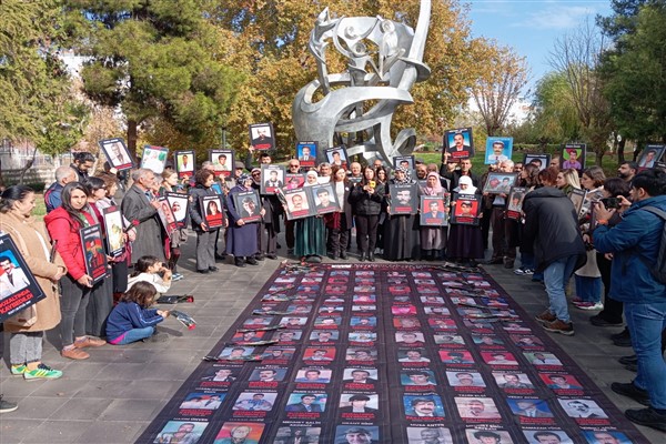 İHD: Kayıplar bulunsun, failler yargılansın