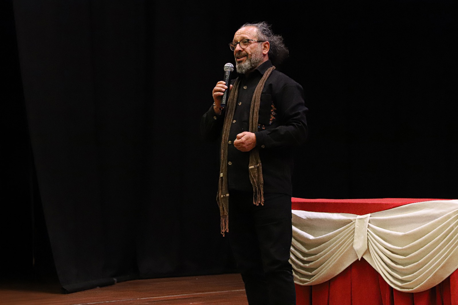 “İnsan ve İrfan” adlı söyleşi gerçekleştirildi