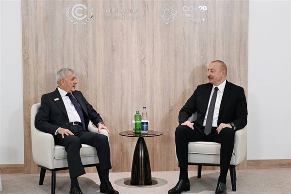 Azerbaycan Cumhurbaşkanı Aliyev, Iraklı mevkidaşı ile bir araya geldi