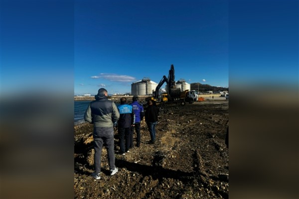 İzmir’de tehlikeli atıkların kazı ve taşıma işlemi durduruldu