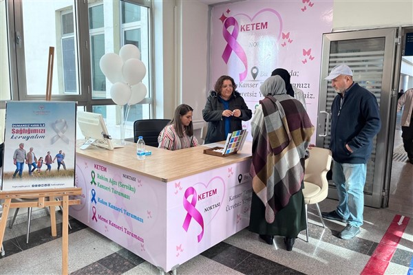 Karaman’da akciğer kanseri farkındalığı standı kuruldu
