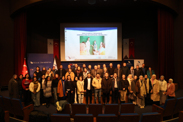 Düzce Üniversitesi, “24 Kasım Öğretmenler Günü” anısına panel düzenledi