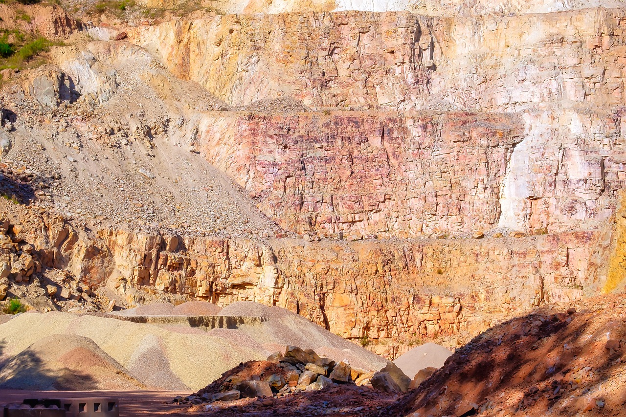 Standard Boksit’ten ihracat sözleşmesi