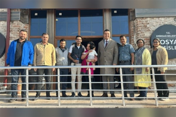 Sri Lankalı turistler, Emirdağ’ı ziyaret etti