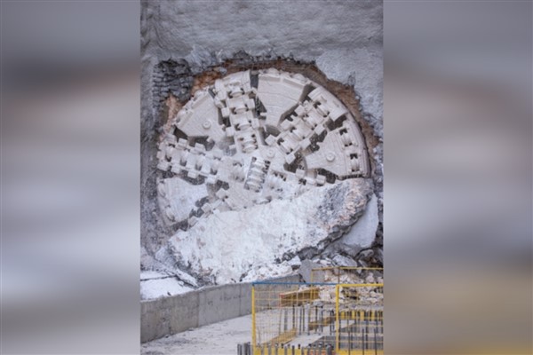 Buca Metrosu’nun tünel kazıları devam ediyor