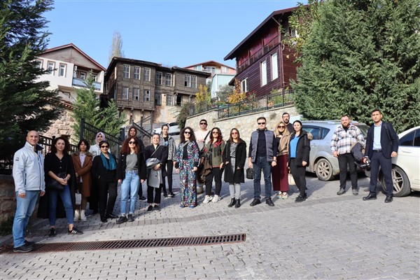 ÇEKÜL Akademi’den “Kültür Rotaları ve Planlama Süreci” eğitimi