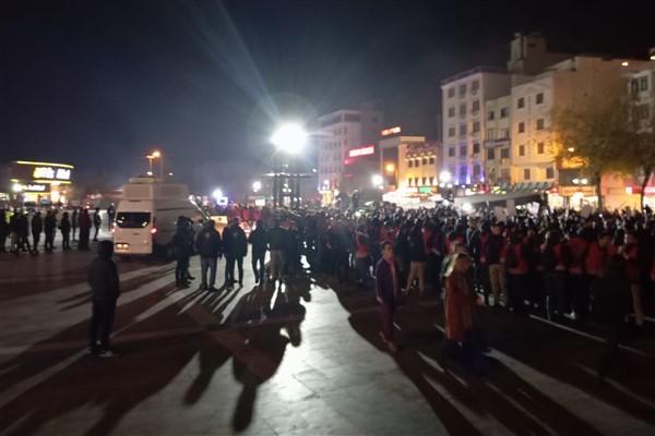 Diyarbakır’da ”25 Kasım” gösterisine polis müdahalesi