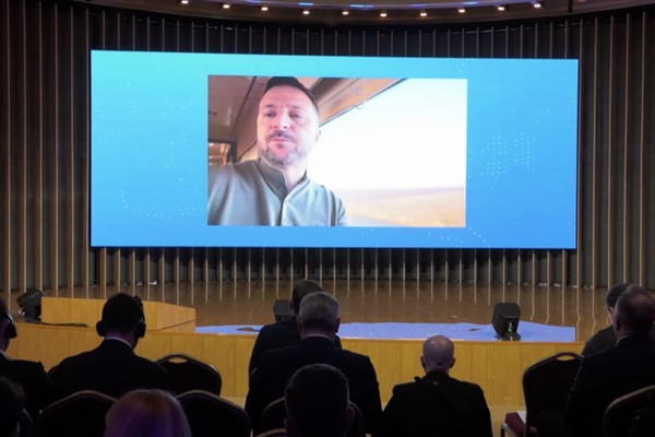 Zelenski, Kiev Uluslararası Ekonomi Forumu’na katıldı