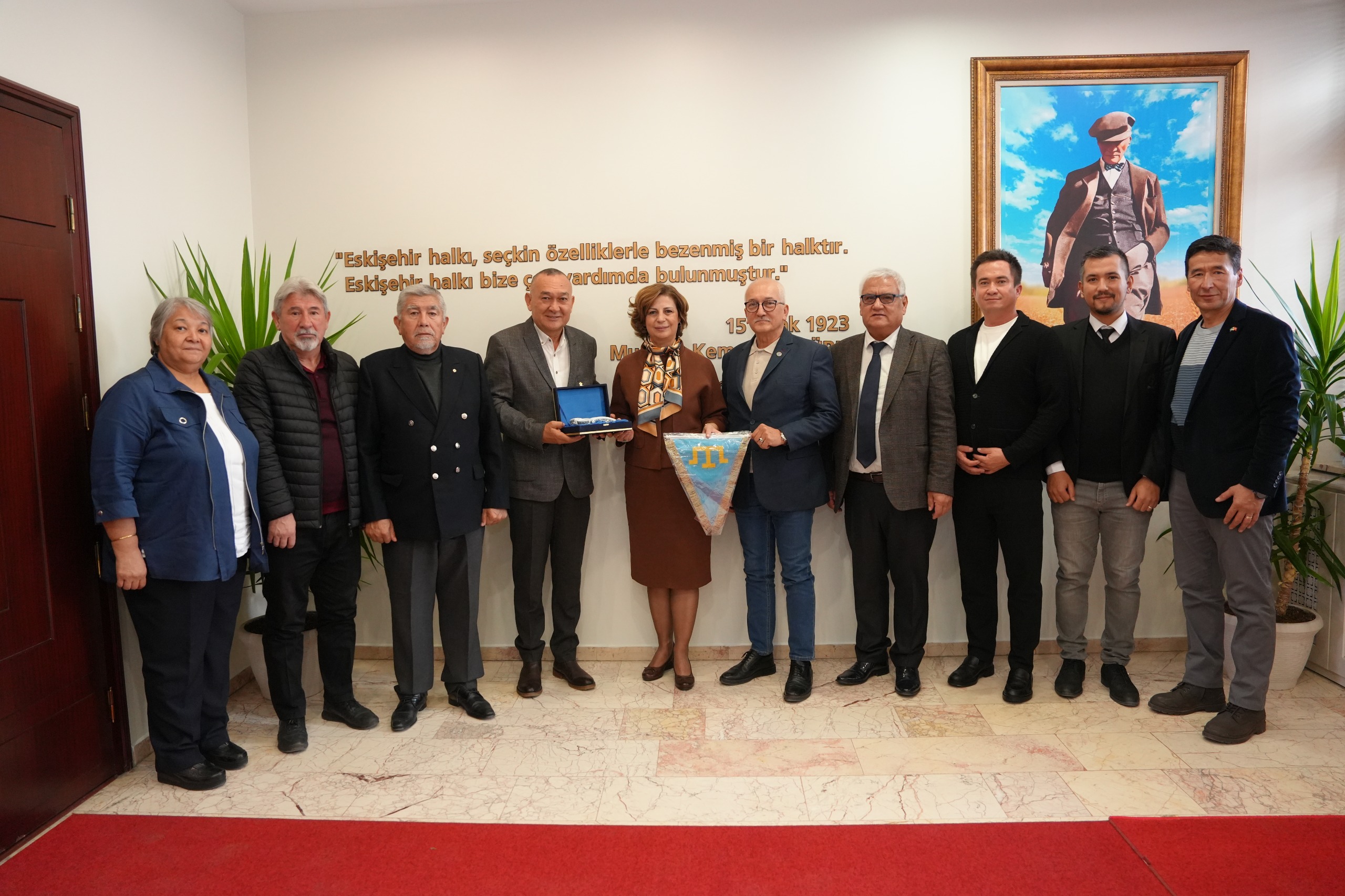 Kırım Türkleri Kültür Yardımlaşma Gençlik Derneği Başkanı Şen’den Başkan Ünlüce’ye ziyaret