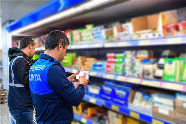 Malatya’da zabıta ekipleri denetimlerini sürdürüyor