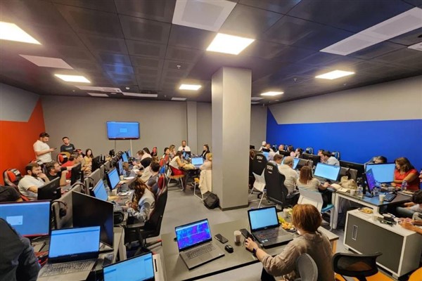 Başkan Akın: Sürdürülebilir kent yönetimi için Coğrafi Bilgi Sistemleri kurduk