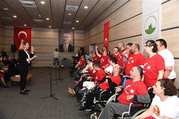 Engelli bireyler Atatürk’ü saygı ve özlemle andı